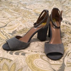 Steve Madden Mirna Blue Suede Sandal